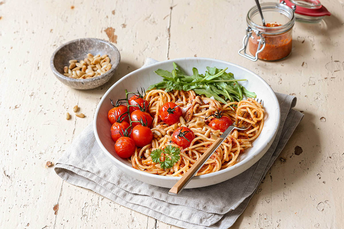 Rotes Pesto selber machen aus getrockneten Tomaten (vegan) - Appeteyezing