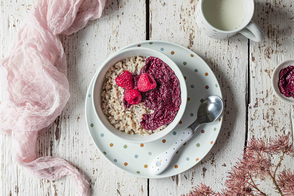 Veganer Vollkorn-Milchreis ohne Zucker mit selbstgemachter Marmelade ...