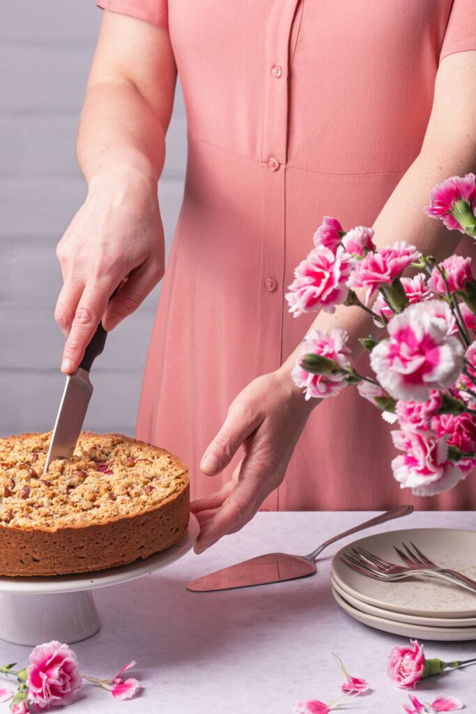 Veganer, Glutenfreier Rhabarberkuchen mit Streuseln Ohne Zucker